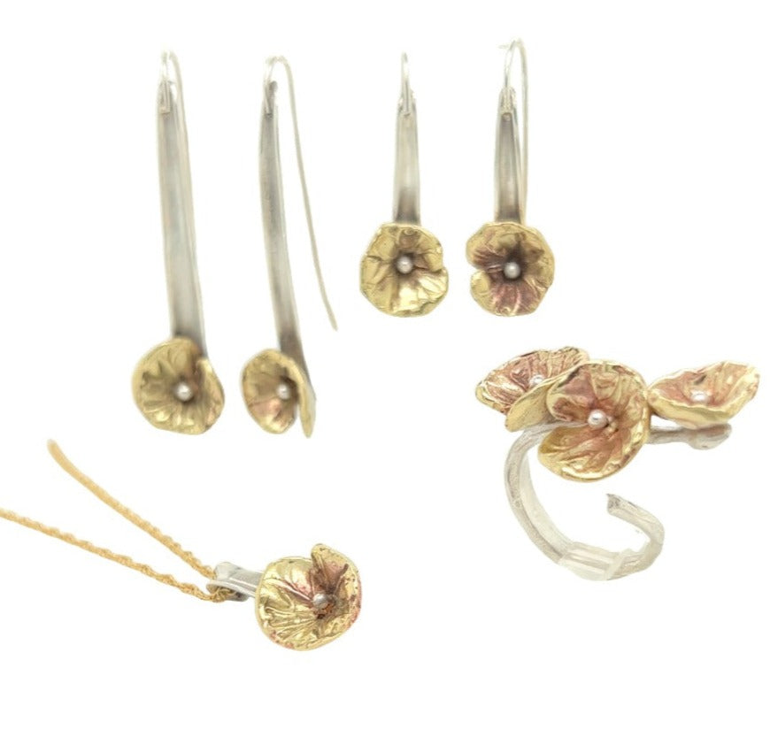 Large Poppy 2 Finger Adjustable Ring #146
