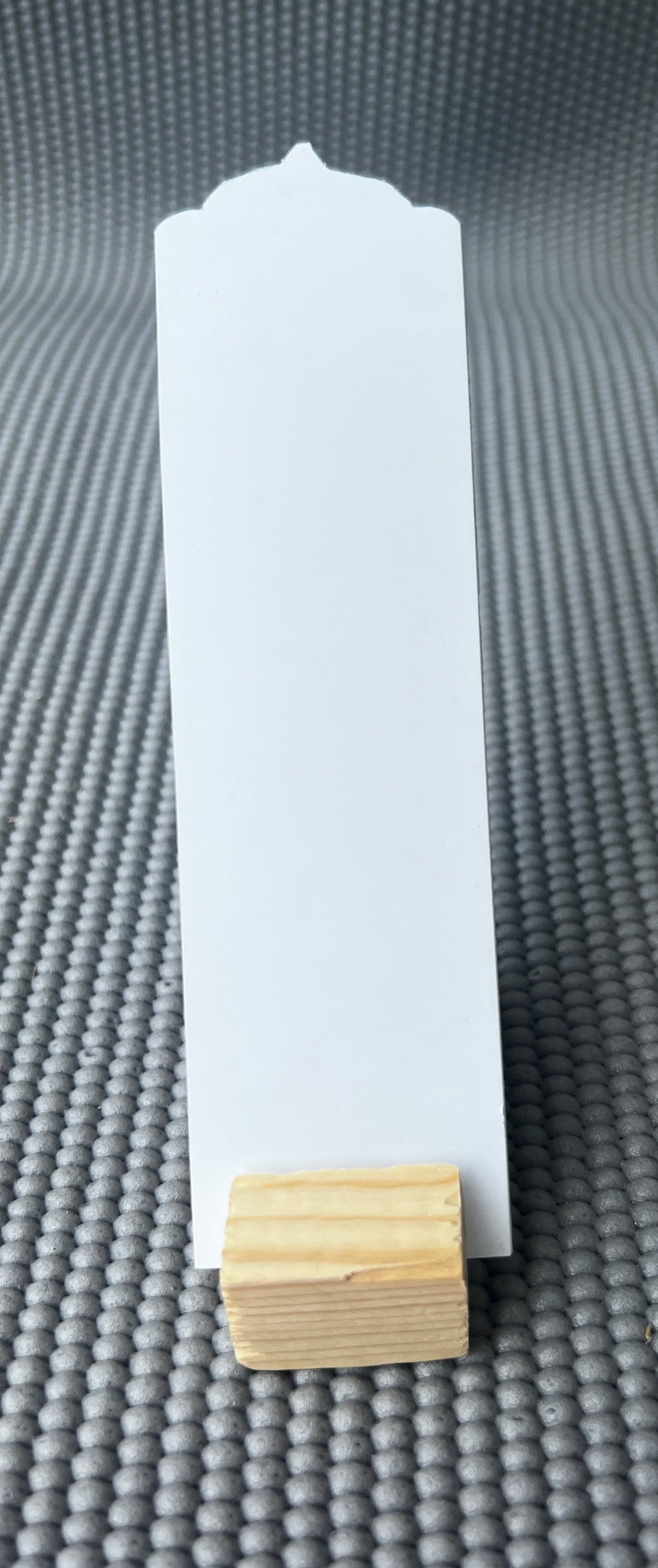 Long Elegant Display
