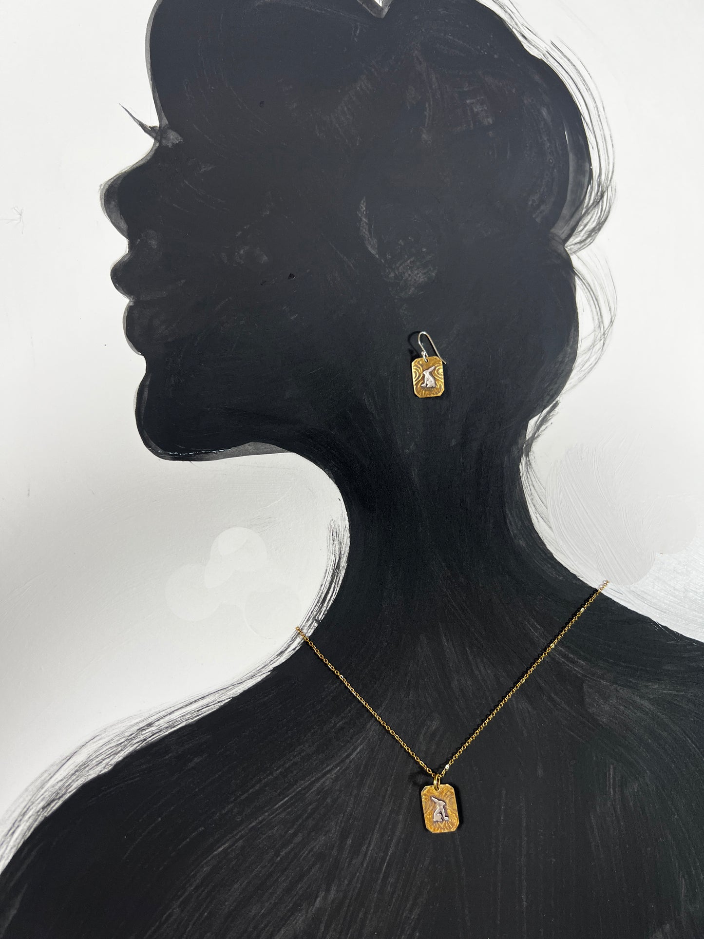 Nouveau Nectar with Large Jackrabbit necklace #6C